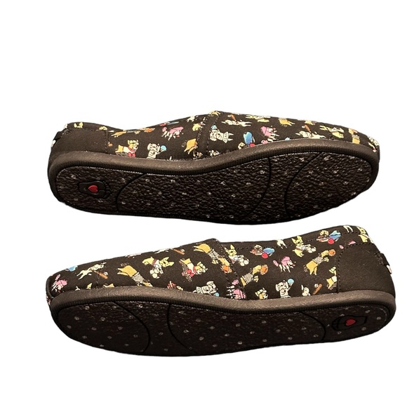 Bob's for Dogs Skechers Black size W7 NWOT Slip-On Memory Foam Vegan 7 - Picture 3 of 6